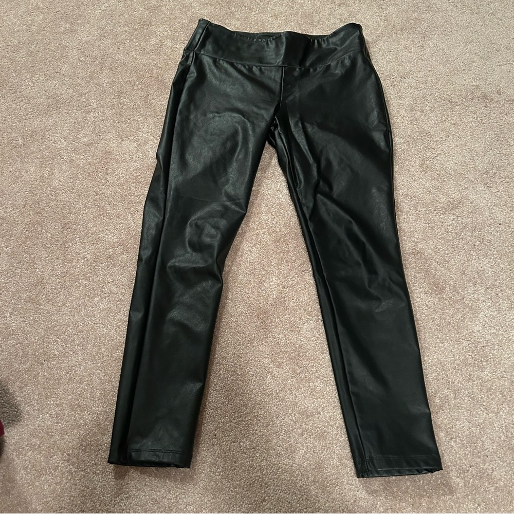 Kendall & Kylie Faux Leather Leggings/Pants